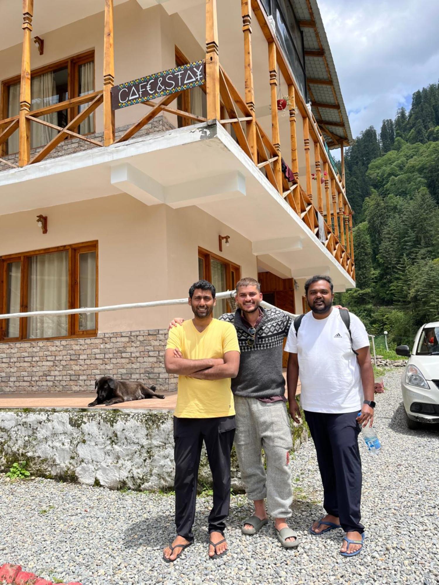 Thepahadians Food & Stay Jibhi Extérieur photo