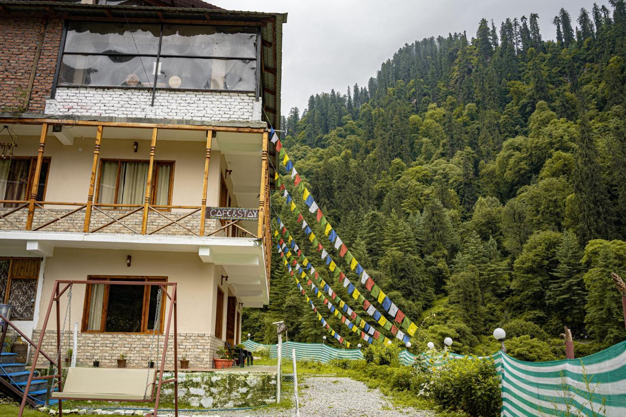 Thepahadians Food & Stay Jibhi Extérieur photo